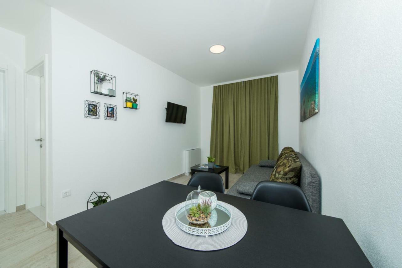 Apartmani Spiline - Mia Baška Voda Exteriér fotografie