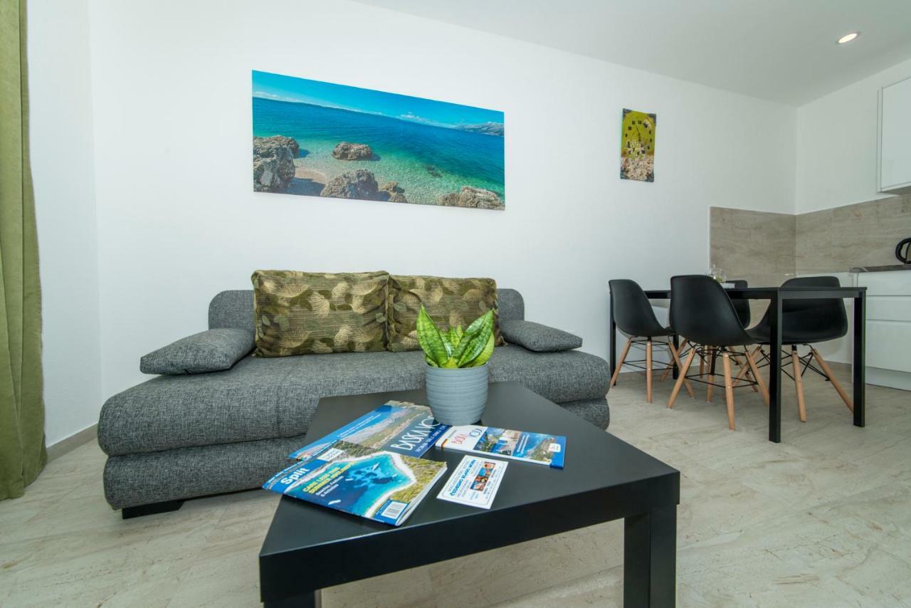 Apartmani Spiline - Mia Baška Voda Exteriér fotografie