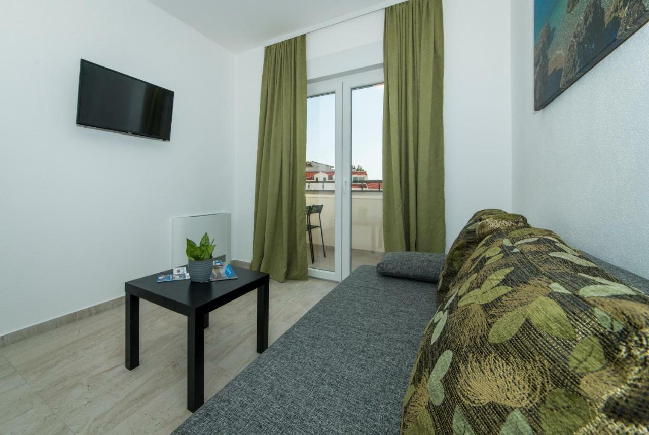 Apartmani Spiline - Mia Baška Voda Exteriér fotografie