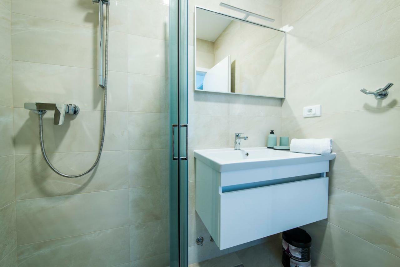 Apartmani Spiline - Mia Baška Voda Exteriér fotografie